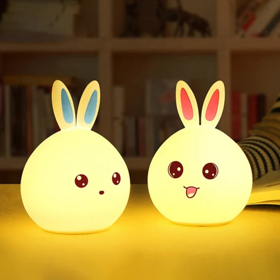 Lámpara LED recargable de silicona con forma de conejo que cambia de color
